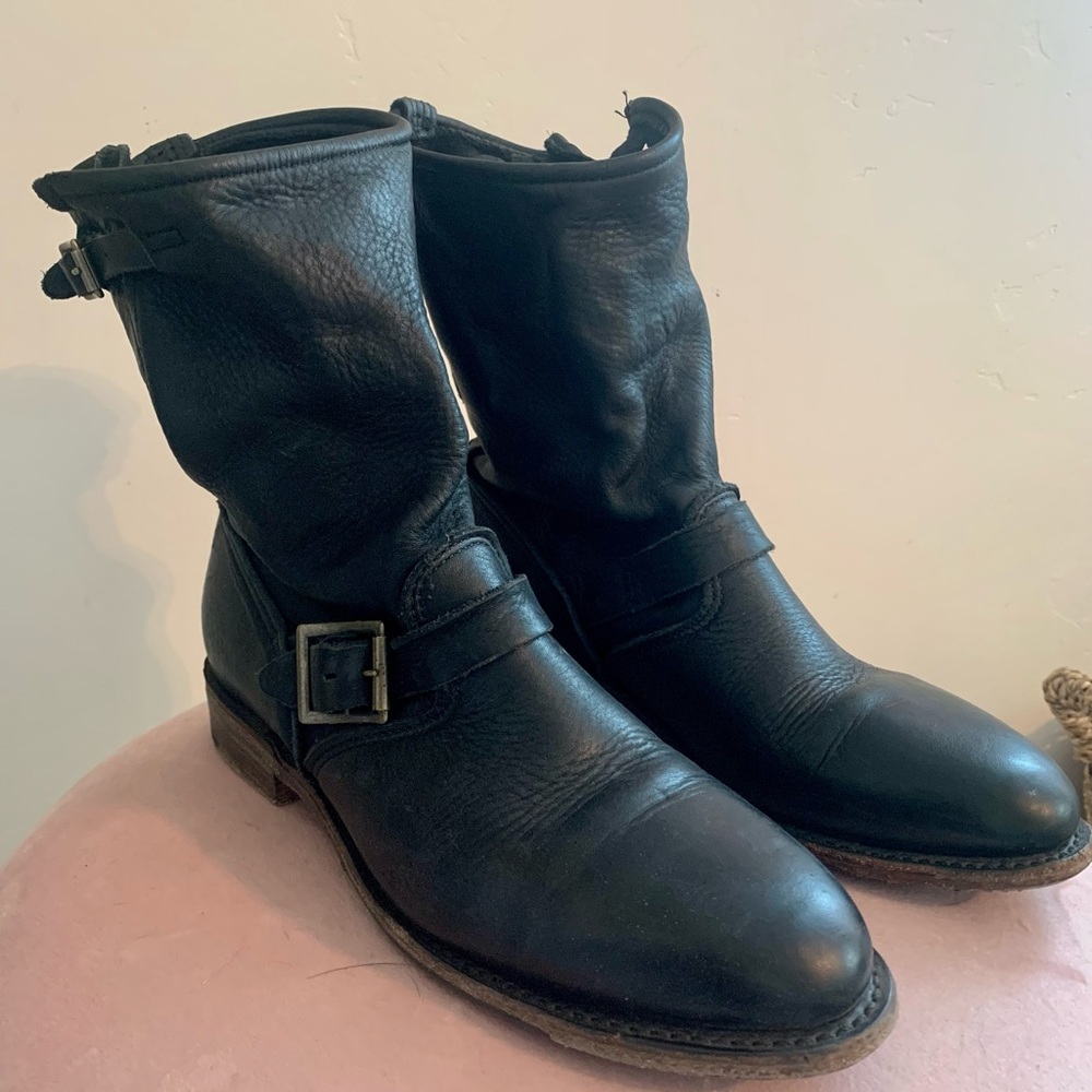 Vintage Shoe Company leather women’s moto boot